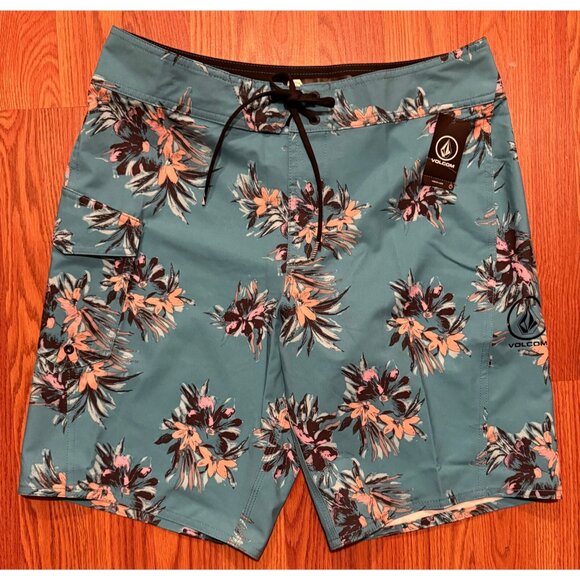 Volcom Manic 2 Board Shorts Floral AOP Mens 31 9" Beach Swim Trunks NWT - Picture 1 of 7